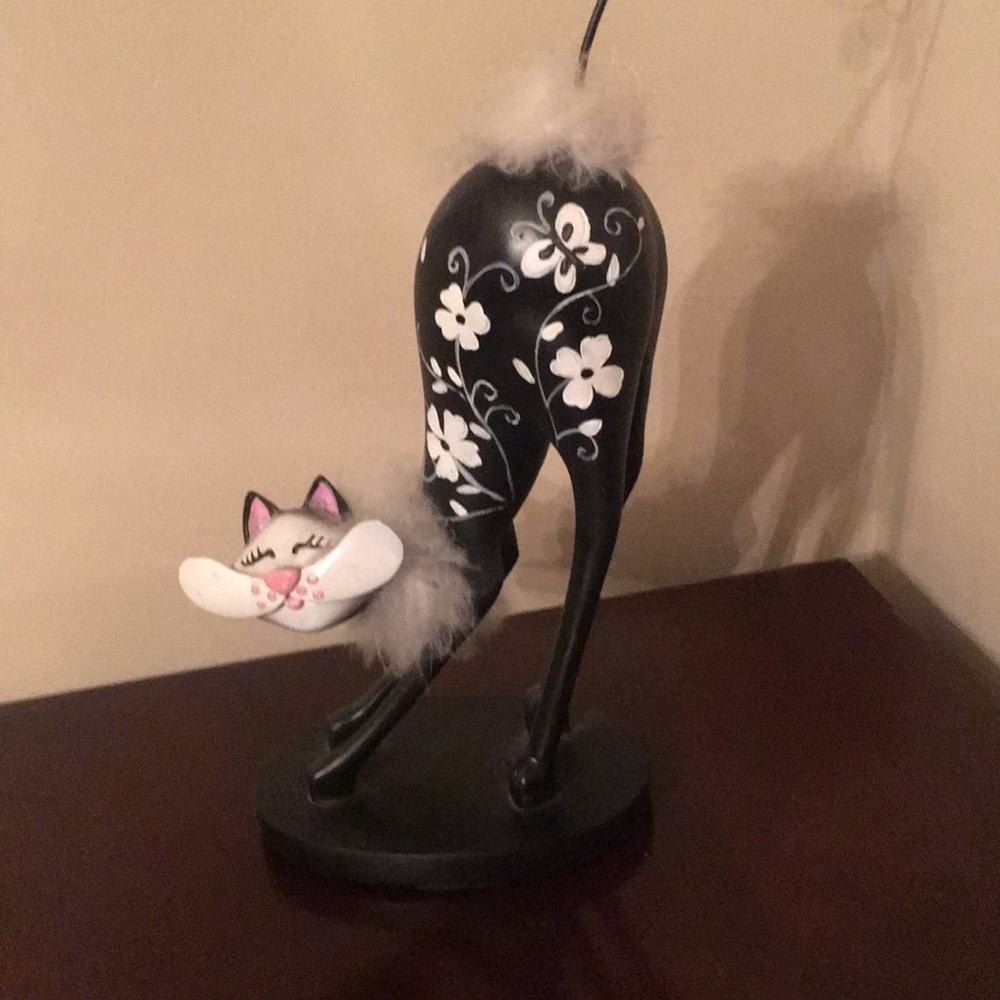 Cat Figure